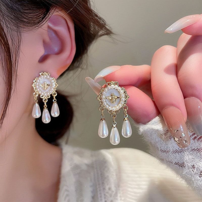 PEARL TASSEL EARRING (JE-17)